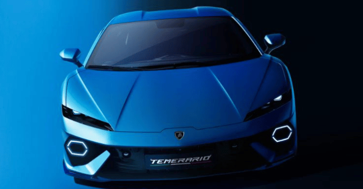 Supercar cockpit with a sculpted steering wheel